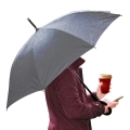 Parasol z rączką w kształcie litery C