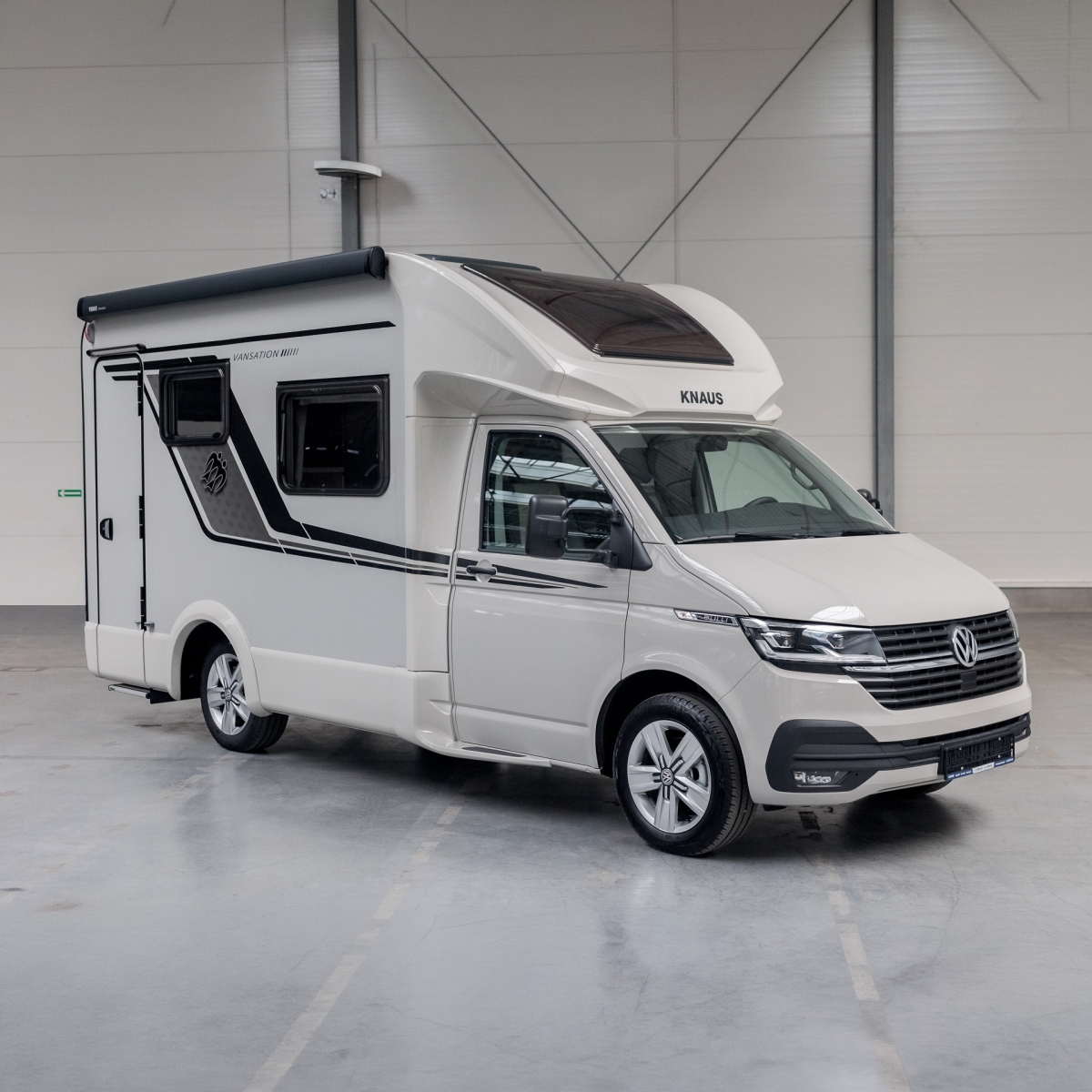 VW_KNAUS_Tourer_VAN_500-LT_(01)_low-res_sklep.jpg